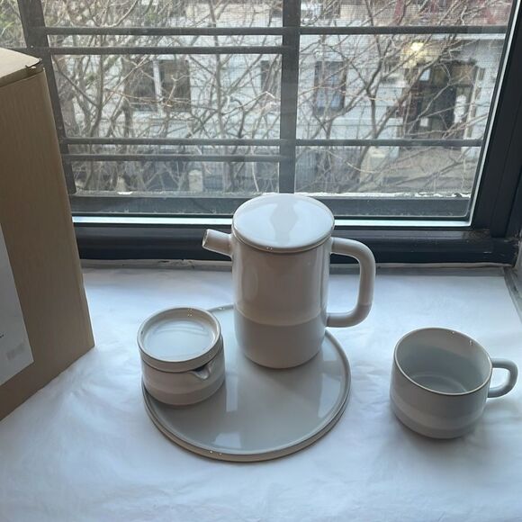❤️Elegant Gray and White Tea Set with Tray and Creamer vessel - Tea, Myself & I - Picture 3 of 3